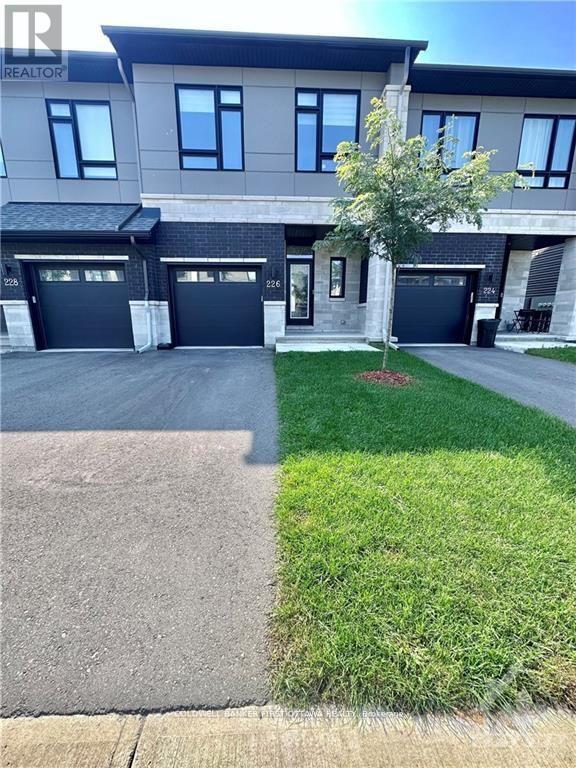 226 Bristol Cres in North Grenville, ON - Building Photo - Building Photo