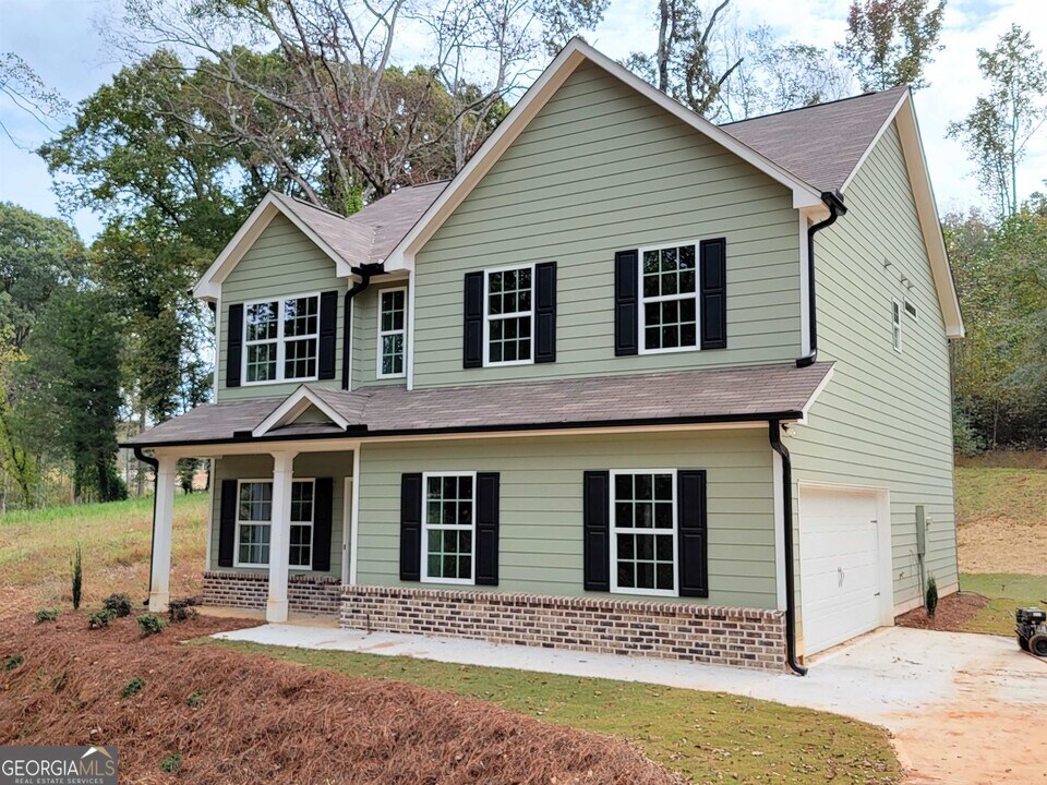 9661 Davis St in Braselton, GA - Building Photo