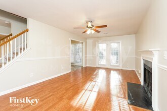 3121 Southhampton Dr in Jamestown, NC - Building Photo - Building Photo