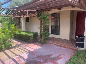 7326 Putter Ln in San Antonio, TX - Building Photo