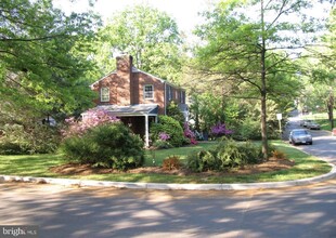 903 Jackson Ave in Takoma Park, MD - Building Photo - Building Photo