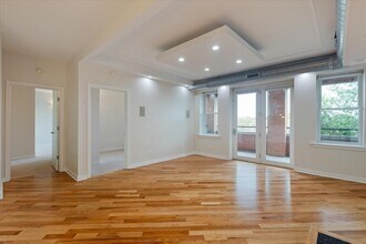 3550 W Montrose Ave in Chicago, IL - Building Photo - Building Photo