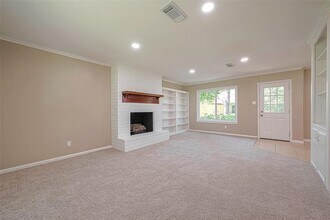 6534 Bayonne Dr in Spring, TX - Building Photo - Building Photo
