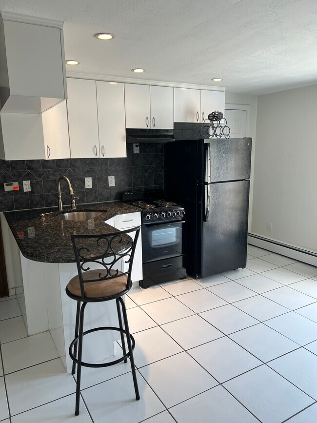 2125 Franklin Ave Apartments and Nearby East Meadow Apartments For Rent