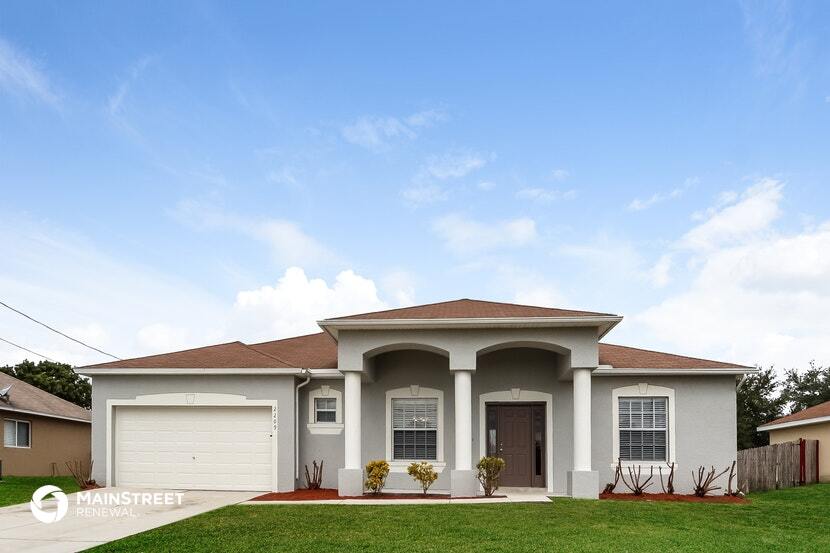 2209 NE 23rd Terrace in Cape Coral, FL - Building Photo