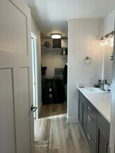 51772 Mountain Pne St in La Pine, OR - Foto de edificio - Building Photo