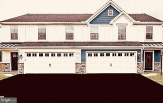 9 Shillington Ln in Carlisle, PA - Building Photo