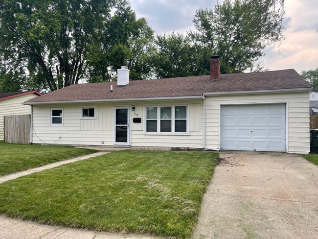 409 Florence Ave in Fairborn, OH - Foto de edificio - Building Photo