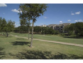 Mission Fairways in Mesquite, TX - Foto de edificio - Building Photo