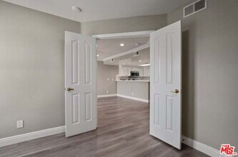 4750 Templeton St in Los Angeles, CA - Building Photo - Building Photo