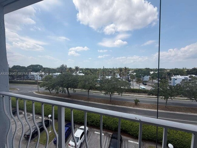 property at 500 Executive Center Dr