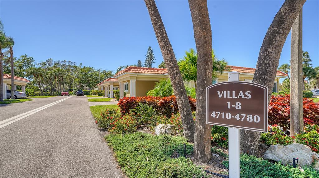 4760 Gulf of Mexico Dr in Longboat Key, FL - Building Photo