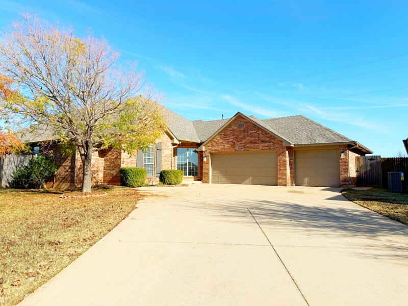 17040 Hardwood Pl in Edmond, OK - Building Photo