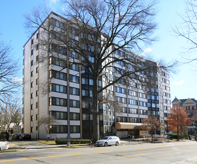 Regency House Apartment in Washington, DC - Building Photo - Building Photo