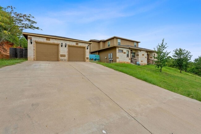 property at 134 Honopu Dr