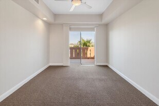 87 E Agate Ave in Las Vegas, NV - Building Photo