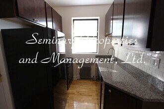 2305-11 W Wilson in Chicago, IL - Building Photo - Interior Photo