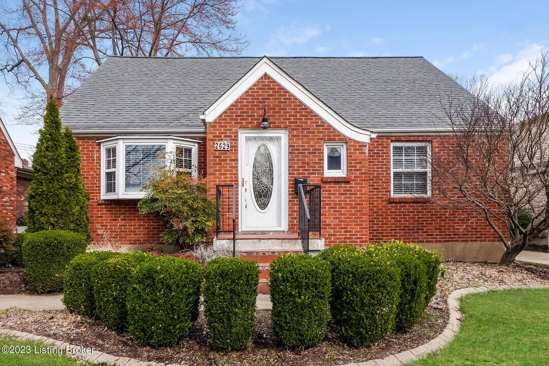 2629 Byron Ave in Louisville, KY - Building Photo