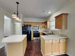 13333 Edgetree Dr in Pineville, NC - Building Photo - Building Photo