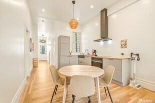519 Capp St in San Francisco, CA - Building Photo