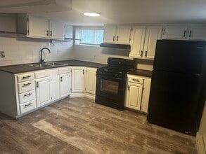 800 Ave B in Rochelle, IL - Building Photo - Building Photo