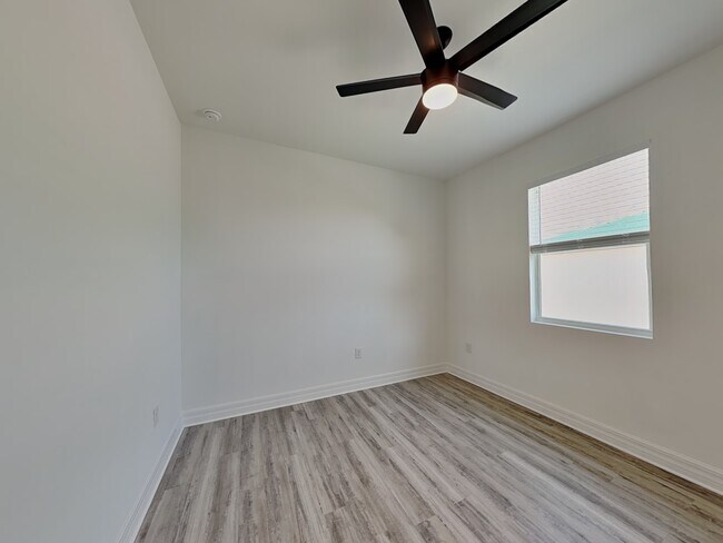 16040 Galiano Ct in Punta Gorda, FL - Building Photo - Building Photo