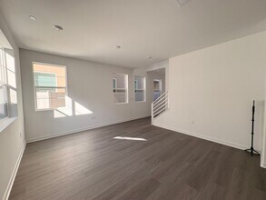 2643 E Hyde Pso in Ontario, CA - Building Photo - Building Photo