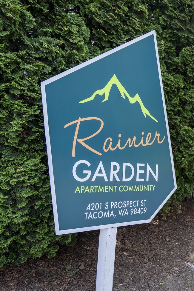 Rainier Gardens Aparments in Tacoma, WA - Building Photo - Building Photo