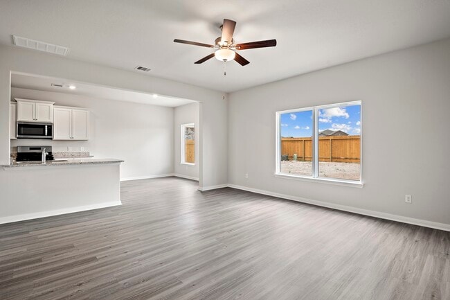 15695 Honey Cv Dr in Conroe, TX - Building Photo - Building Photo