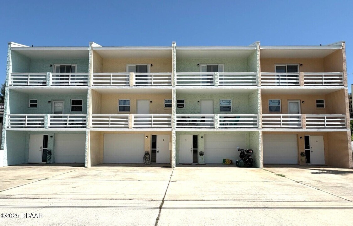 3635 Cardinal Blvd in Daytona Beach, FL - Building Photo