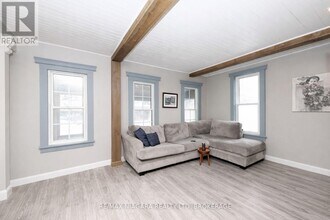 406 Ridge Rd N in Fort Erie, ON - Building Photo - Building Photo