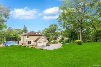 4 2nd St in Woodbury, NY - Building Photo - Building Photo