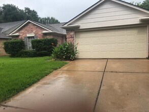 4718 Rainbow Run in Sugar Land, TX - Building Photo - Building Photo