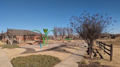 3101 Red Cedar Way in Norman, OK - Foto de edificio - Building Photo