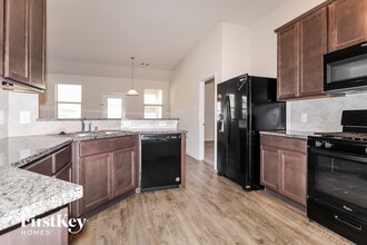 15149 Meadow Glen S in Cut And Shoot, TX - Building Photo - Building Photo