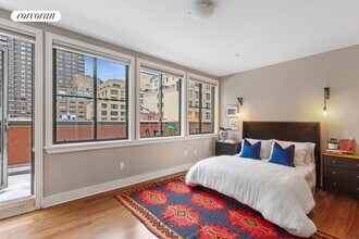 345 E 50th St in New York, NY - Building Photo - Building Photo
