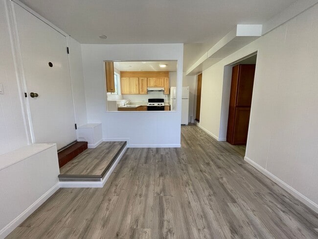 926 Edinburgh St in San Francisco, CA - Building Photo - Building Photo