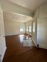 107 N Bridge St, Unit 1 in Poughkeepsie, NY - Foto de edificio - Building Photo