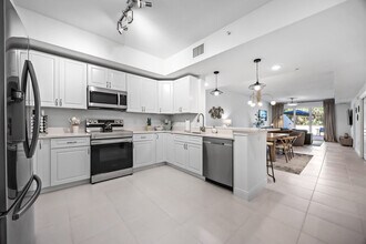 735 Pilot Ln in Merritt Island, FL - Foto de edificio - Building Photo