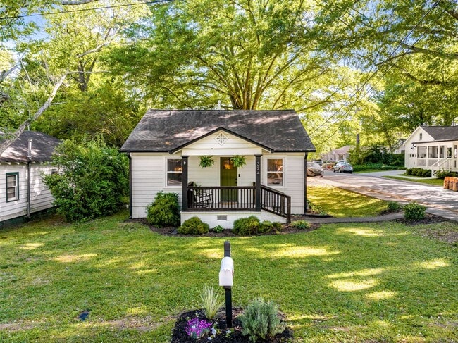 324 Pine St NE in Marietta, GA - Building Photo - Building Photo