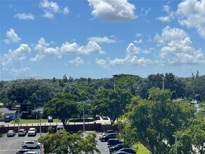 1200 NE Miami Gardens Dr in Miami, FL - Building Photo - Building Photo