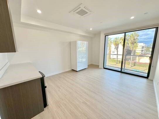 Culver Apartment in Los Angeles, CA - Building Photo - Building Photo