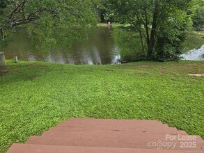 5027 Malibu Dr in Charlotte, NC - Building Photo - Building Photo