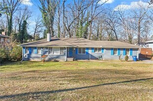 1415 Pollard Dr SW, Unit 3 in Atlanta, GA - Building Photo