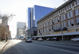 Hahne and Co. in Newark, NJ - Building Photo - Building Photo