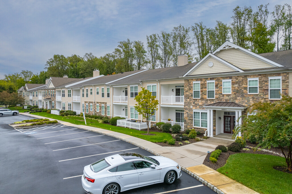 Foxfield Villas Apartments | Garnet Valley, PA Apartments For Rent