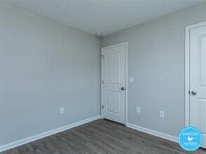 1404 Ikes Pond Ln in Raleigh, NC - Building Photo - Building Photo