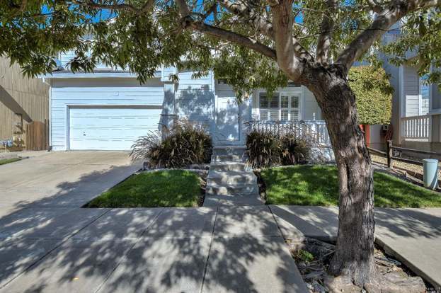 2223 Moldavite Ln in Santa Rosa, CA - Building Photo