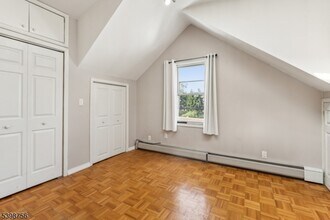 374 Boyden Ave in Maplewood, NJ - Building Photo - Building Photo