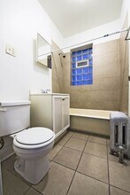 6401-03 S California Ave 2749-57 W 64th St Chicago, IL 60629 in Chicago, IL - Foto de edificio - Building Photo